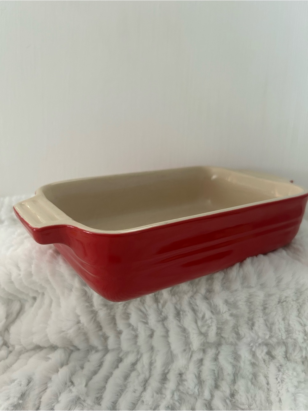 Le Creuset Cherry Red Rectangular Stoneware Baking Dish/Cream Interior 7”x5”